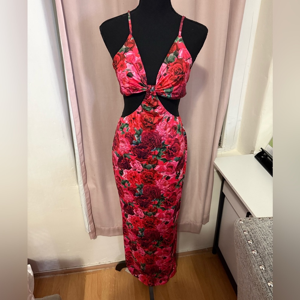 ❤️SHEIN Red and Pink Floral Cutout Dress